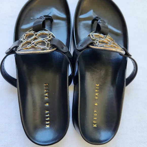 Kelly & Katie Sandals Sarine Black Gold Medallion Summer Beach 6 1/2 Medium - Picture 4 of 9